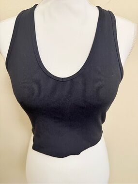 ALO Goddess Ribbed Cropped Racerback Tank- Black